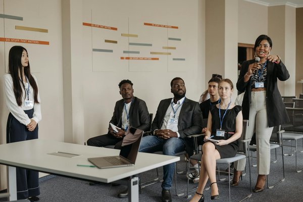 Quelles stratégies les entreprises adoptent-elles pour fidéliser leurs clients ?